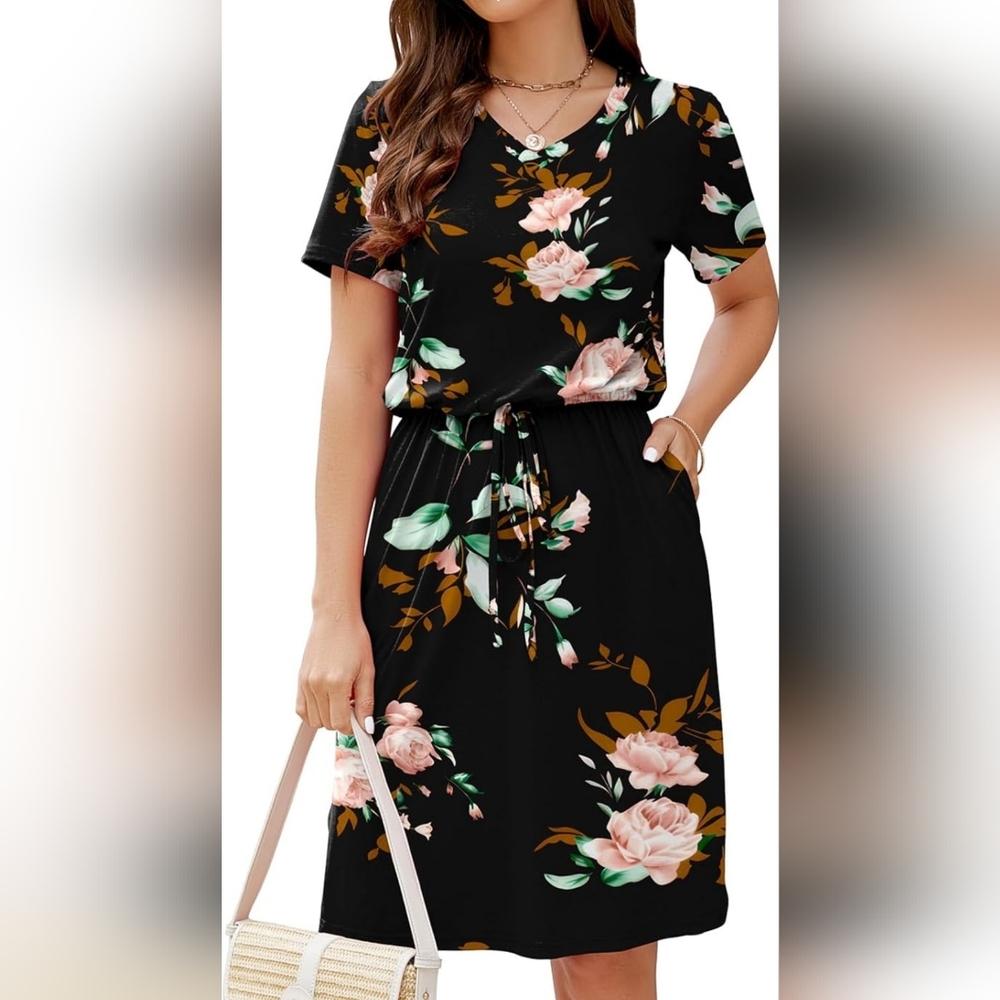 HUSKARY Floral Black Dress Size: M NWT